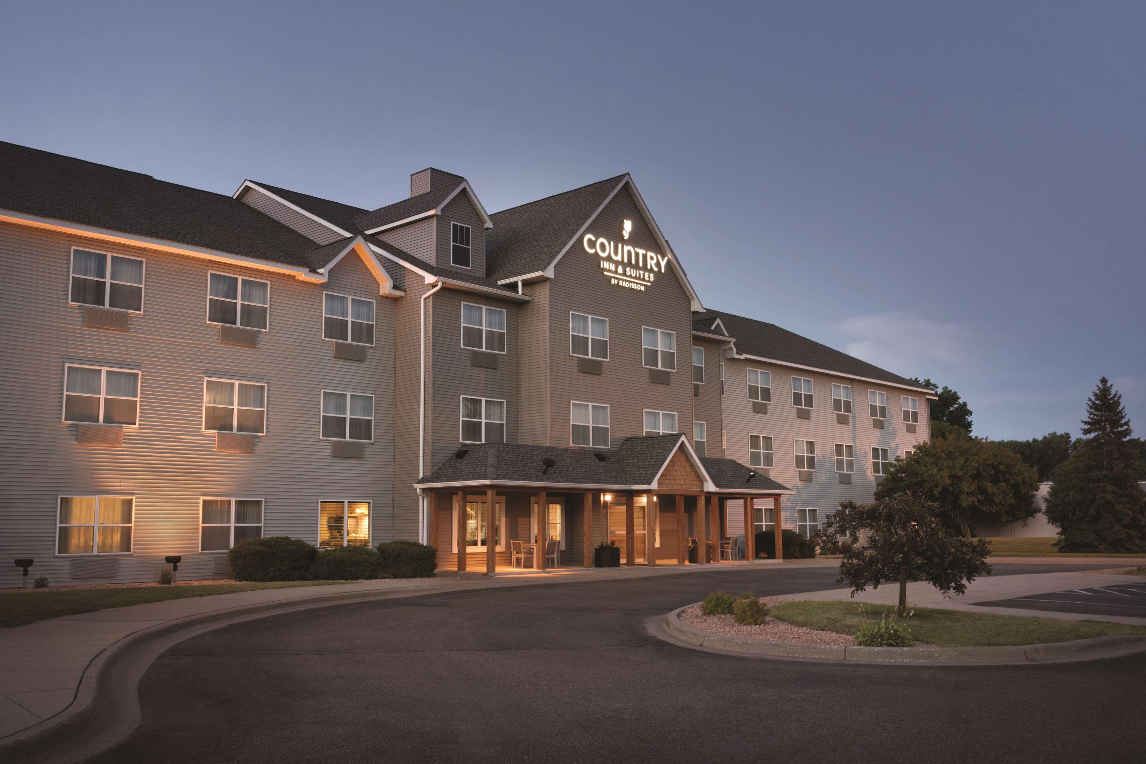 Country Inn & Suites By Radisson, Brooklyn Center, Mn Bagian luar foto