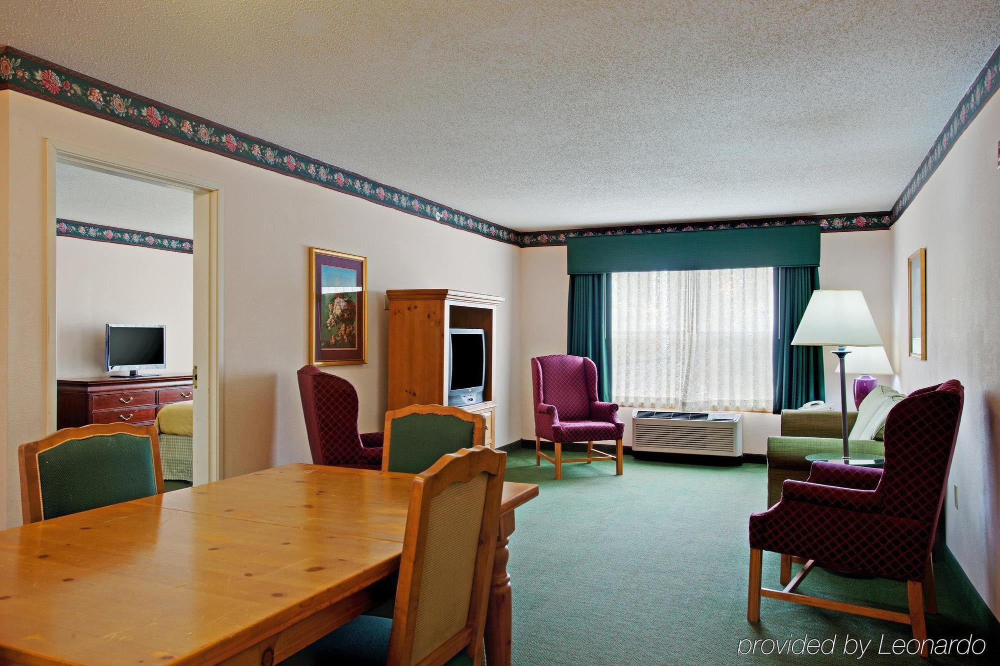 Country Inn & Suites By Radisson, Brooklyn Center, Mn Bagian luar foto